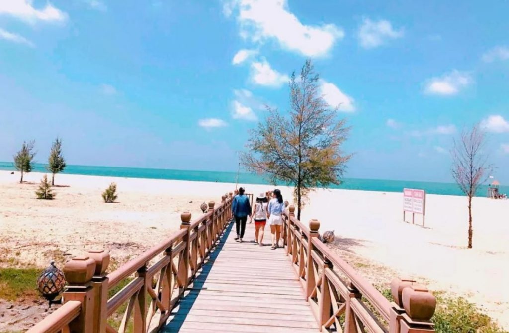 Tour 1 ngày từ Sài Gòn đi Hồ Tràm: Điểm check-in, ăn uống, tắm biển