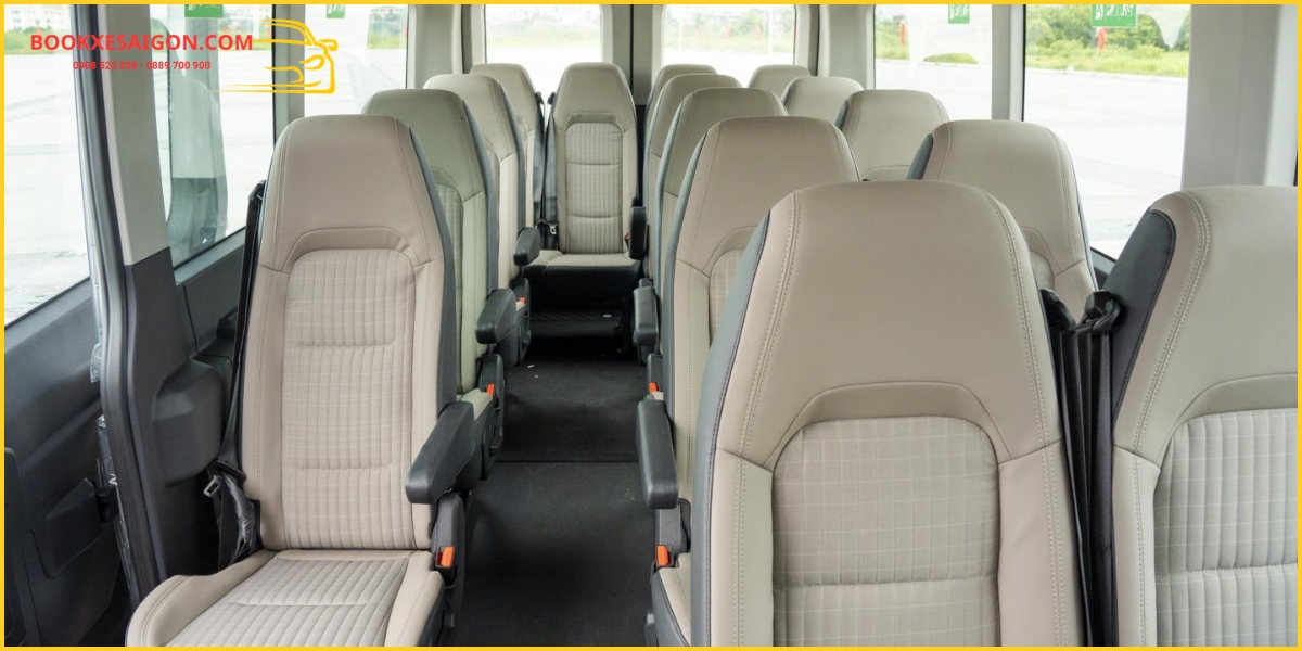 Khi nào nên thuê xe 18 chỗ Sài Gòn đi Hồ Tràm