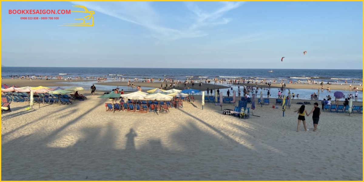 Ngày 1 - Khám phá biển và ẩm thực