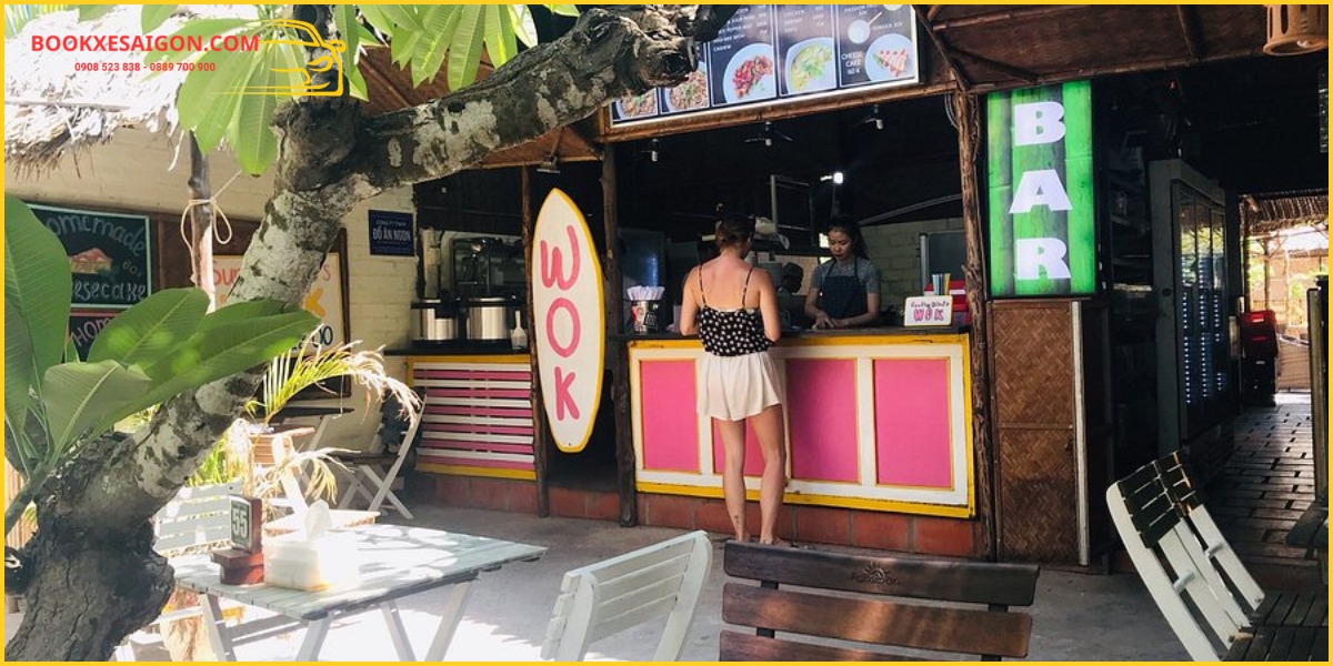 Surfing Bird’s WOK & Coffee